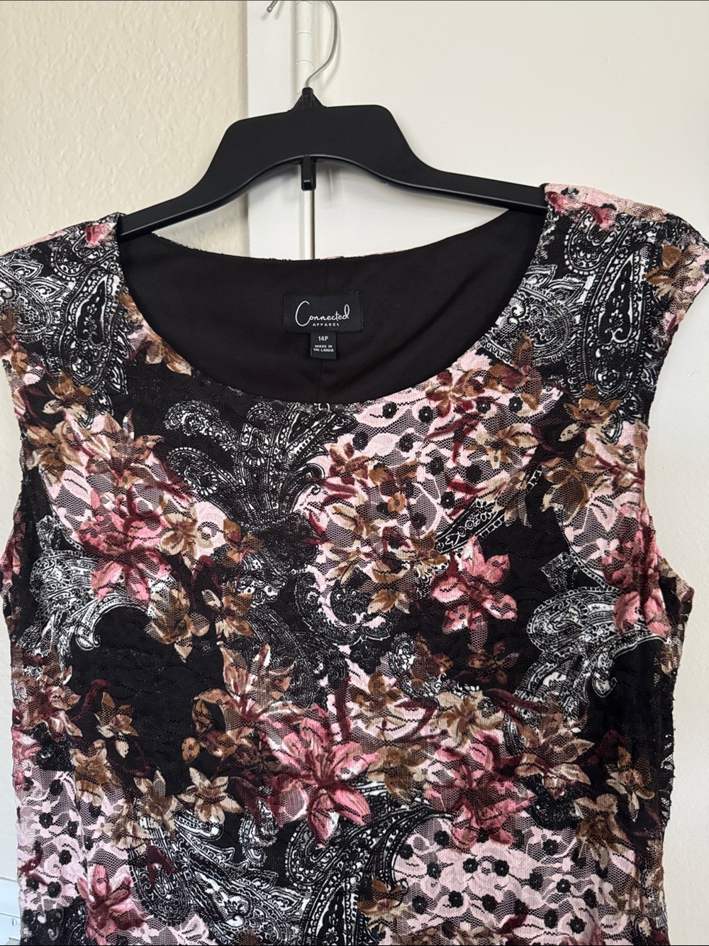Connected Dress - Picture 2 of 10